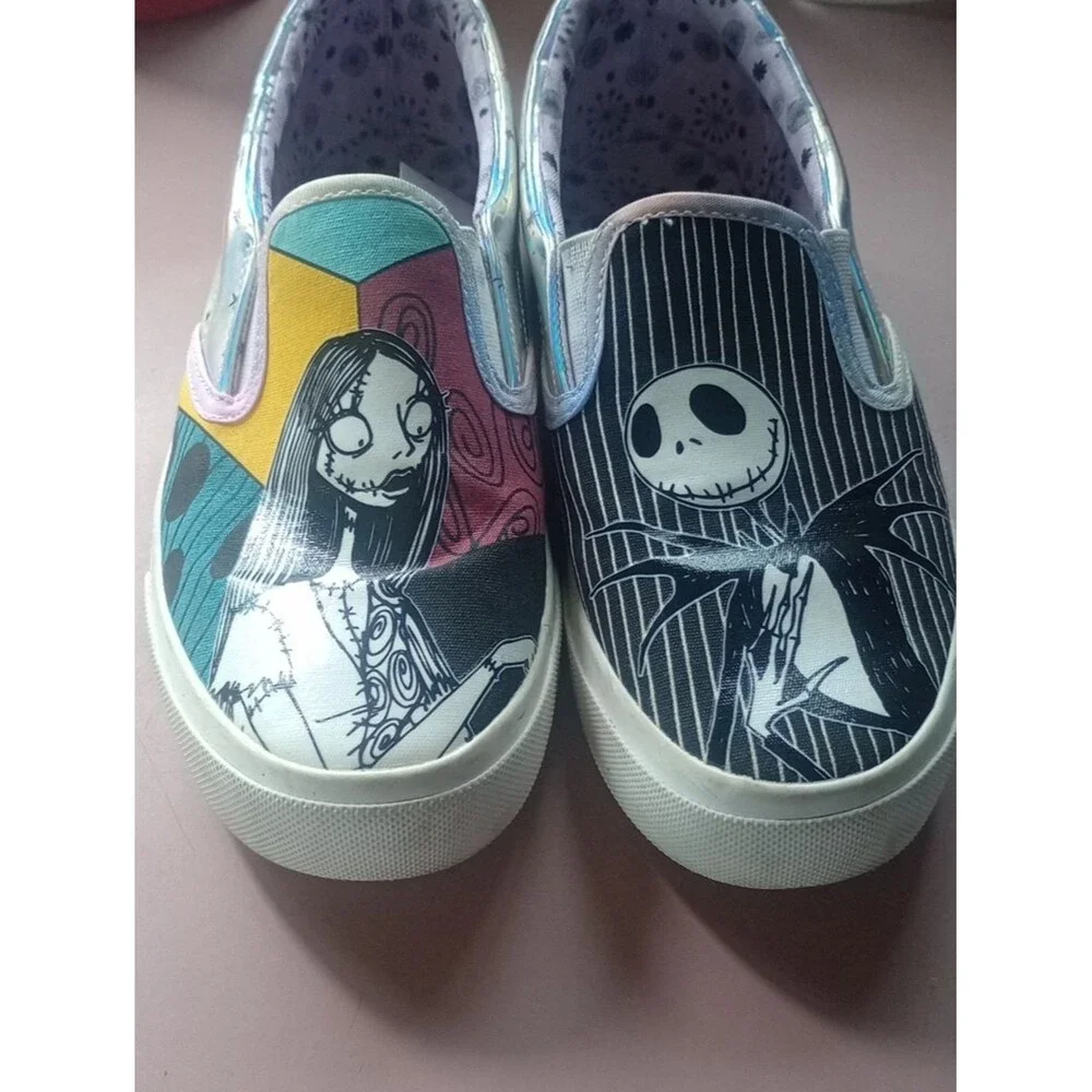 6.5 Disney Ground Up The Nightmare Before Christmas Holographic Slip-On Sneakers
